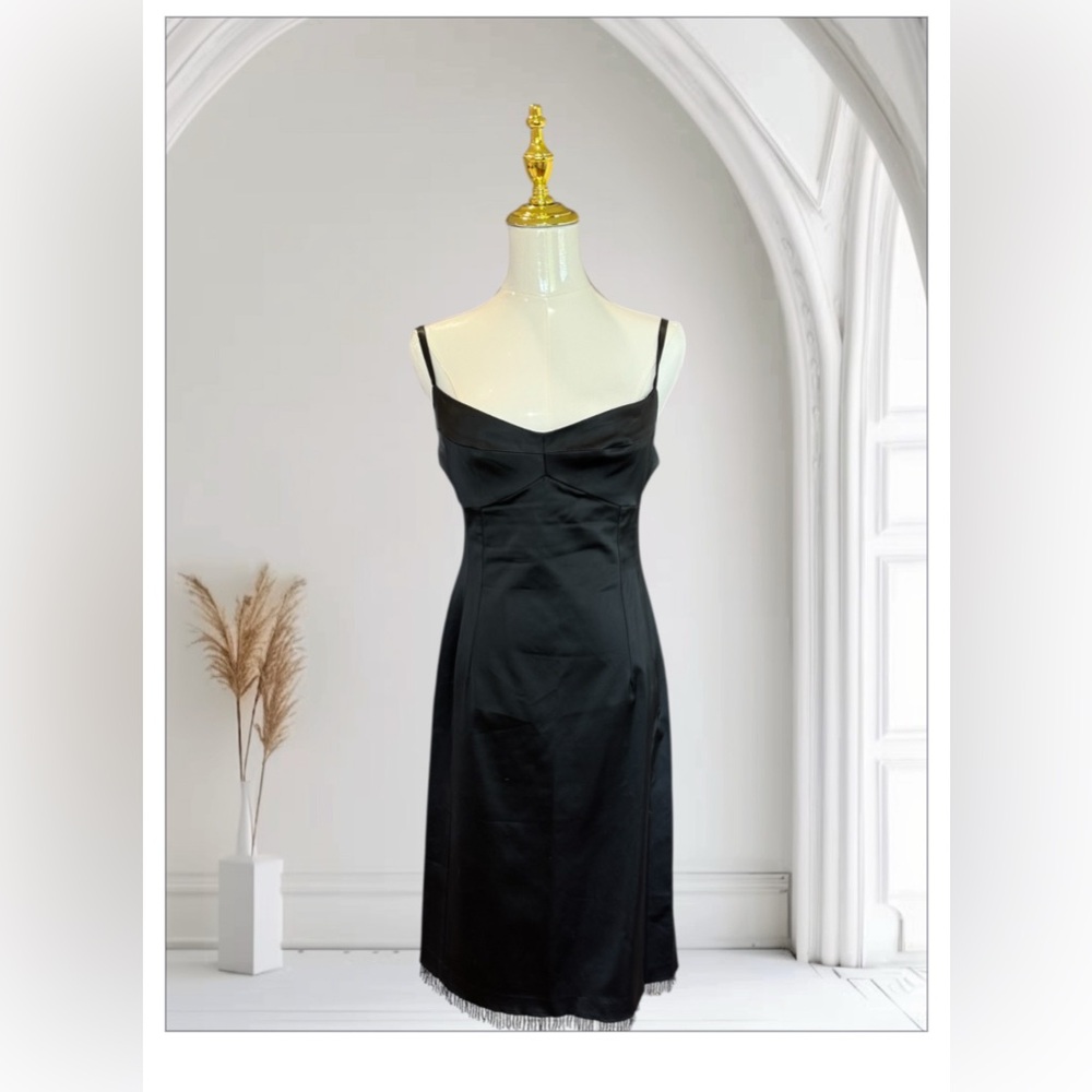 Elegant Black Dress for cocktail parties